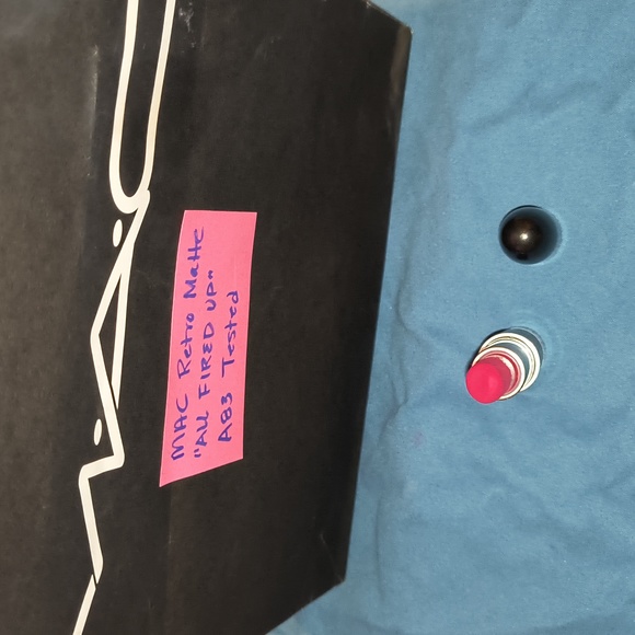 MAC "All Fired Up" Retro Matte Lipstick Tested - Best Seller - Picture 5 of 10